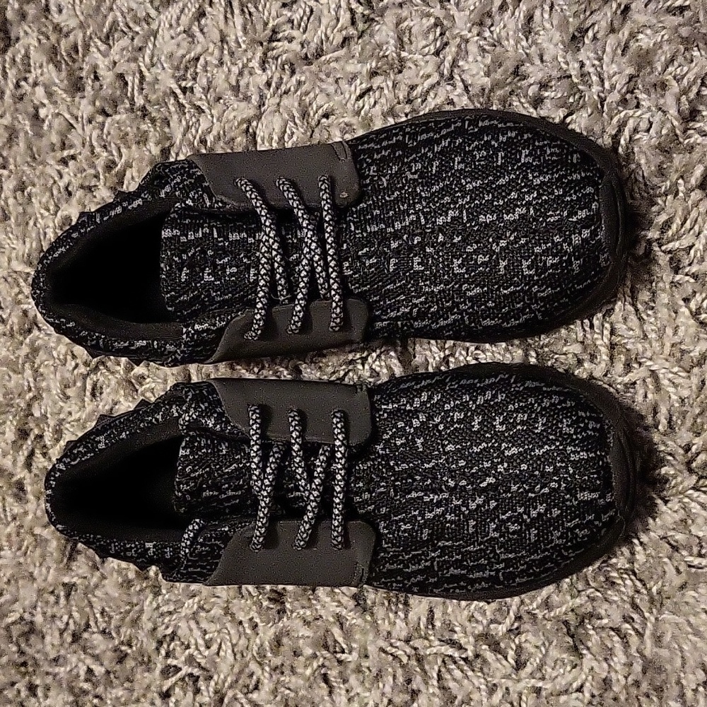 Madden Girl sneakers sz8